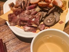 -六泰居·尔滨地标·东北菜(松北店)