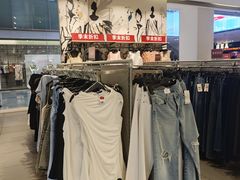 -H&M(鹏欣水游城店)