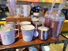 -星巴克臻选(周浦万达店)