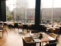 靠窗位-上海虹桥宾馆味翠餐厅