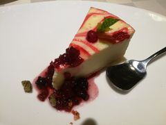 樱桃芝士蛋糕-西堤厚牛排(王府井店)