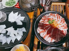 -老牌坊云南鱼豆花火锅(哈西万达店)