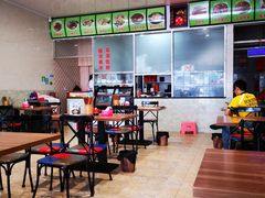 -继红顺河抄手名小吃