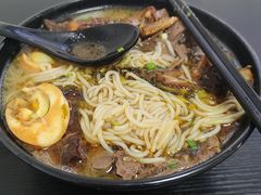 -花溪巷牛肉粉(泉城路店)