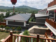 -大连步云山老汤度假山庄