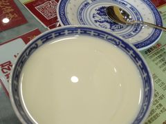 -赵记传承特色牛奶甜品(泉城广场店)