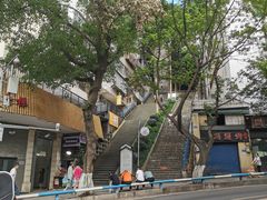 -老来福·非遗酸汤兔(凯旋路店)