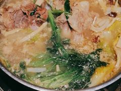 -三人行骨头王火锅(长寿店)