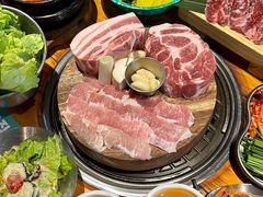 -唯成•韩国炭火烤肉 유성고기