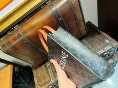 -小飞侠奢侈品回收 寄卖 养护(宝山宝龙广场店)