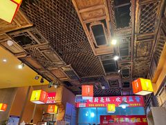 -阿婆情腊排骨火锅(金虹路店)