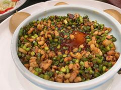 千刀肉碎配窝窝头-八张桌子(老店)