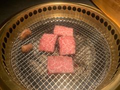 -铭牛烧肉·和牛海鲜自助(高新月牙湖店)