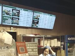 -护国寺小吃店(红莲南路店)