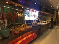 自助取餐区-新东新.融合菜