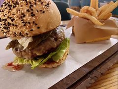 特制牛肉汉堡-EN SPACE恩空间