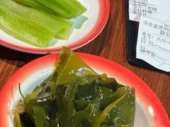 -夺欢喜贵州酸汤牛肉火锅(静安寺店)