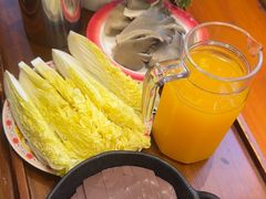 -沸炉重庆老火锅(军事博物馆店)