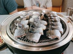 -围炉肉舍丹东海鲜烤肉·烤活鳗(步行街店)