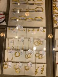 -老凤祥银楼(五角场万达广场店)