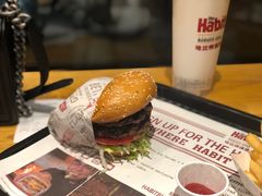 -The Habit Burger Grill 哈比特汉堡(爱琴海店)