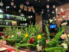 -拉亚汉堡经典餐厅(商城路店)