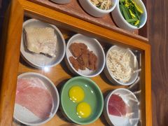 -良米山·云南野生菌过桥米线(上海首店)