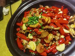 口味牛蛙-六弟特色小馆(人民新村店)