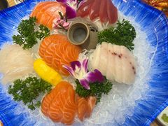 -青瓦餐厅·生鱼片·韩园烤肉(西塔店)