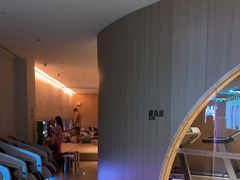 -涨巢·潮玩水疗局