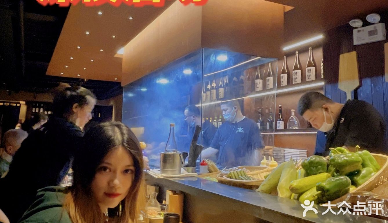 🍖这件烧鸟店，有什么与众不同？[胜利]