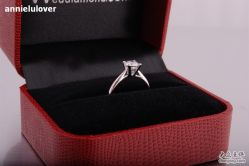 -威德钻石-克拉钻大本营(南京东路店)