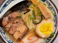 -新鲜特色餐厅(香格里拉大酒店)