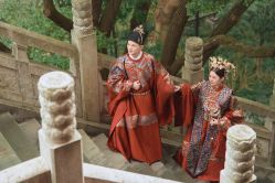 -巴黎春天婚纱摄影(临安店)