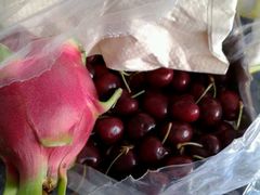 -上海龙吴水胜海发市场