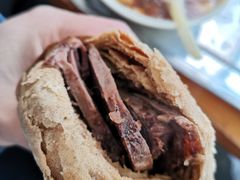 烧饼夹肉-李小老烧饼(常营民族家园店)
