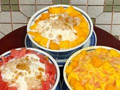 -广信牛奶甜品世家(台东店)