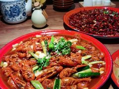 -先启半步颠小酒馆(白麓里店)