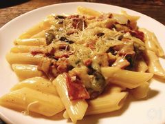 -HIGH FIVE哈福手工汉堡(桂林路店)