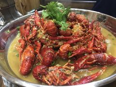 -老东镇啤酒屋海鲜加工·蒸汽海鲜·海鲜烧烤(台东店)