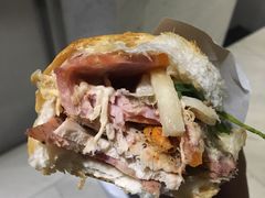 -Bánh Mì Huynh Hoa