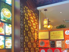 -江城小馆陕南妈妈菜·全球旅行餐厅(钟楼店)