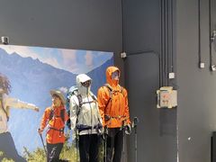 -迪卡侬(大英山店)