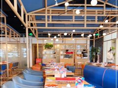 大堂-渝信川菜 · 川味家常菜(财富购物中心店)