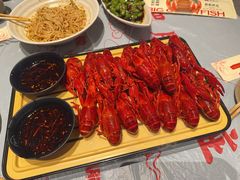 -肥肥虾庄·金牌油焖大虾(杨园滨江时代walk店)