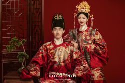 点击看大图 -挪娅婚纱摄影皇家会所