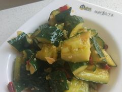 -张大师鸭爪爪特色干锅(南湖店)