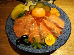 鲑鱼仔三文鱼盖饭-渔井食堂(新洲店)