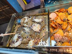 -领鲜活海鲜榴莲自助火锅(东门店)