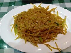 酸辣土豆丝-晋府大酒店